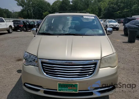 2011 Chrysler Town & Country Touring L from USA, damaged, VIN 2A4RR8DG5BR780096